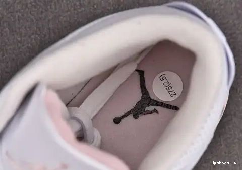 Dark Retro CK9246-102 Mocha (W) CK9246-102 Jordan DarNeapolitan 3 0427